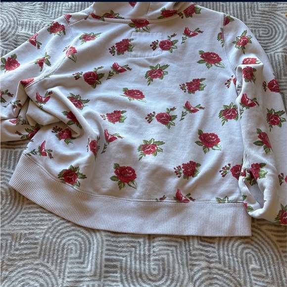 HOLLISTER - Picture 6 of 7